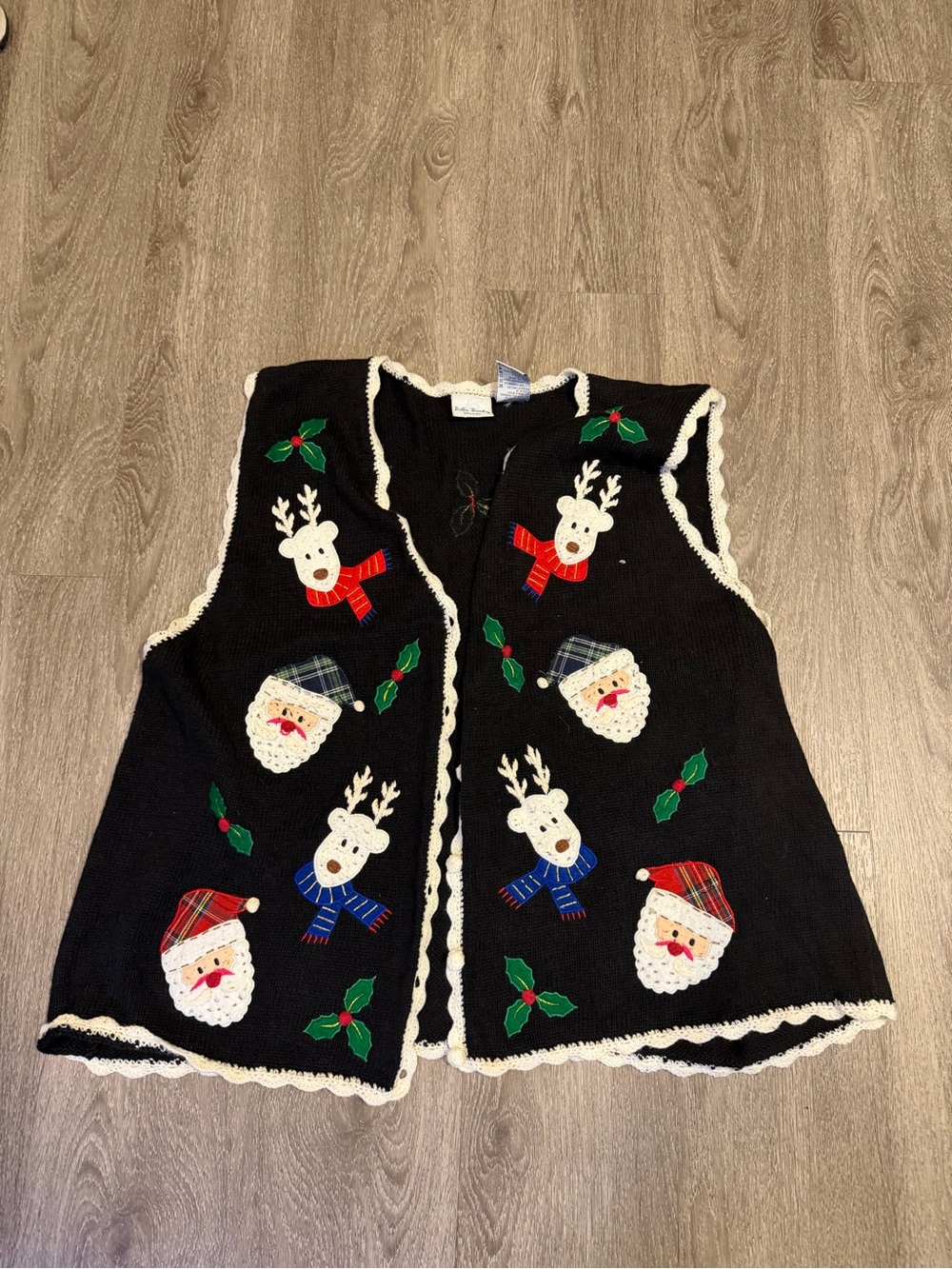 Bobbie Brooks Woman Santa and Reindeer Black Button Vest Size 26W/28W In EUC